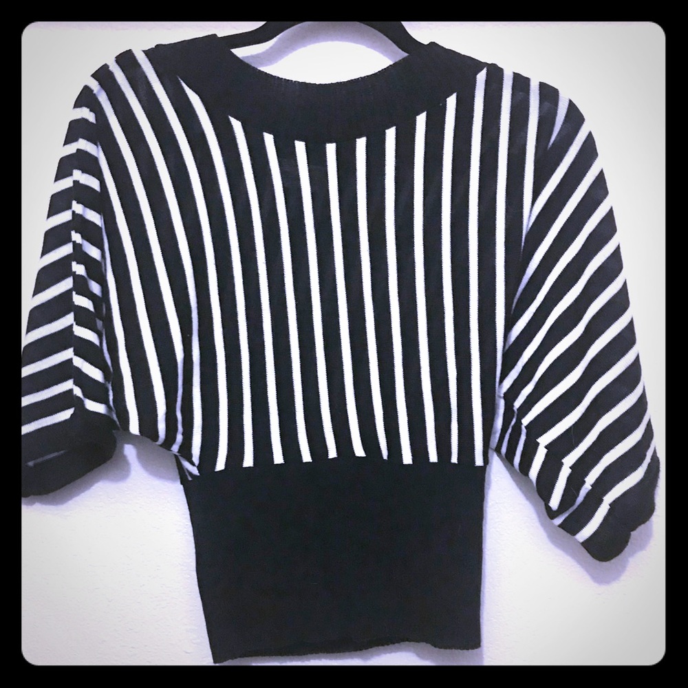 ‼️3/$12‼️ Striped Batwing tee